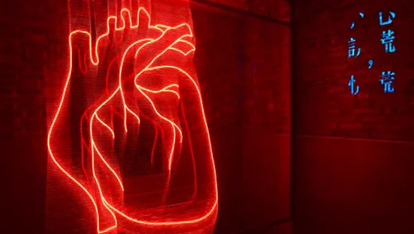 高清视频播放 那不是高清在新款电视的卖场海报