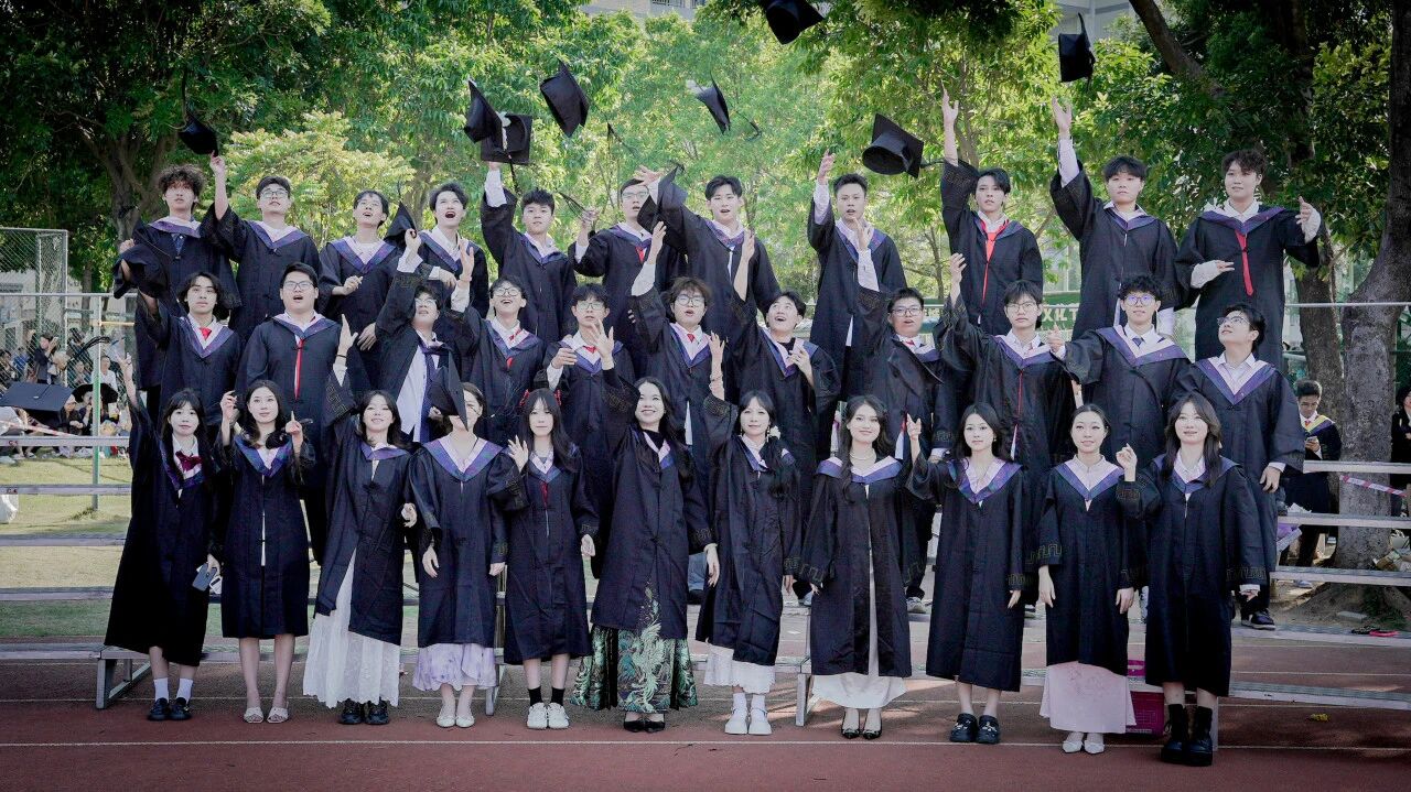 国产精品综合色区小说海报